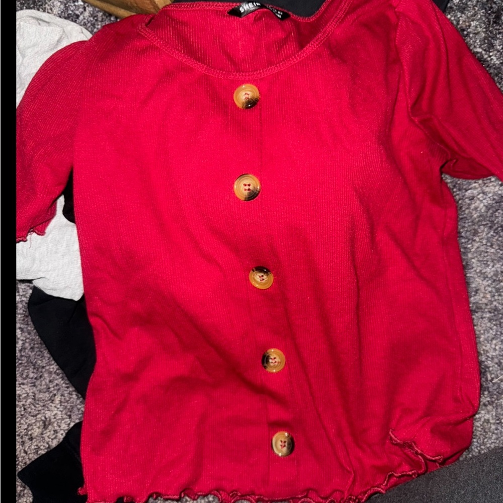 11pcs - BAG OF CLOTHES FOR SALE.